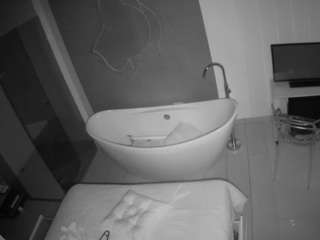 voyeurcam-casa-salsa-bathroom-5