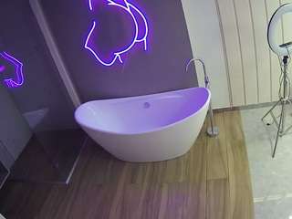 voyeurcam-casa-salsa-bathroom-5