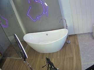 voyeurcam-casa-salsa-bathroom-5