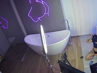 voyeurcam-casa-salsa-bathroom-5