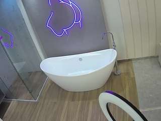 voyeurcam-casa-salsa-bathroom-5