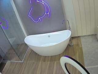 voyeurcam-casa-salsa-bathroom-5