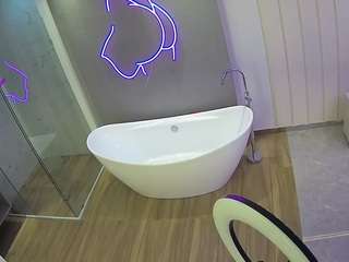 voyeurcam-casa-salsa-bathroom-5