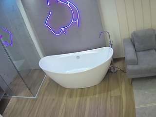 voyeurcam-casa-salsa-bathroom-5