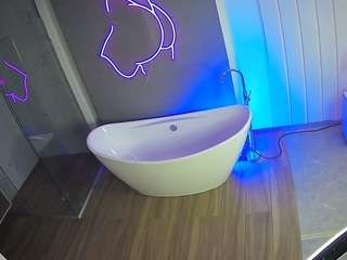 voyeurcam-casa-salsa-bathroom-5