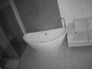 voyeurcam-casa-salsa-bathroom-5