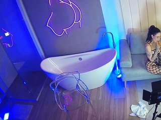 voyeurcam-casa-salsa-bathroom-5