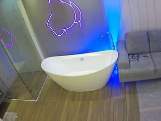 voyeurcam-casa-salsa-bathroom-5