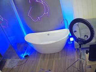 voyeurcam-casa-salsa-bathroom-5