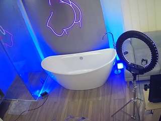 voyeurcam-casa-salsa-bathroom-5