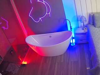 voyeurcam-casa-salsa-bathroom-5