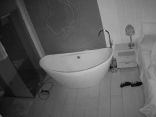 voyeurcam-casa-salsa-bathroom-5