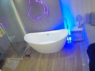 voyeurcam-casa-salsa-bathroom-5