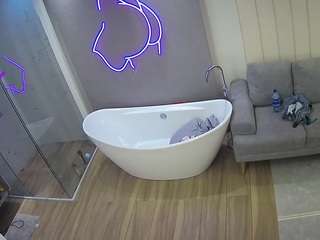 voyeurcam-casa-salsa-bathroom-5