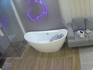 voyeurcam-casa-salsa-bathroom-5