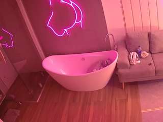 voyeurcam-casa-salsa-bathroom-5