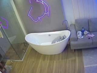 voyeurcam-casa-salsa-bathroom-5