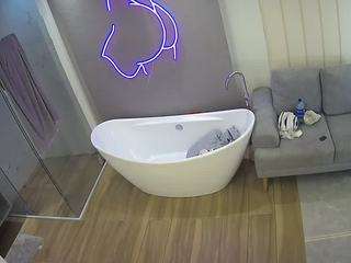 voyeurcam-casa-salsa-bathroom-5