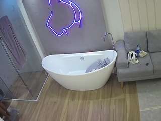 voyeurcam-casa-salsa-bathroom-5