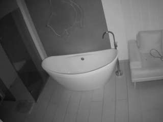 voyeurcam-casa-salsa-bathroom-5