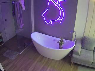 voyeurcam-casa-salsa-bathroom-5