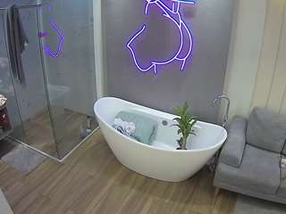 voyeurcam-casa-salsa-bathroom-5