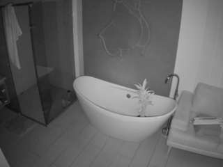 voyeurcam-casa-salsa-bathroom-5 live cam profile