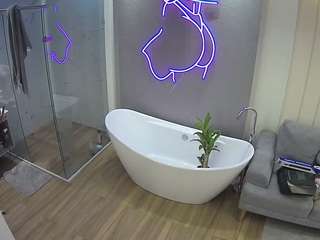 voyeurcam-casa-salsa-bathroom-5
