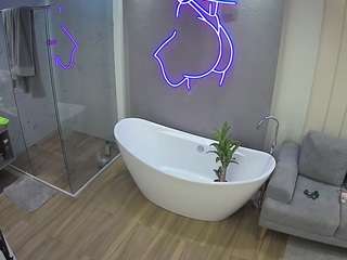 voyeurcam-casa-salsa-bathroom-5