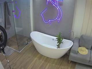 voyeurcam-casa-salsa-bathroom-5