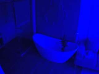 voyeurcam-casa-salsa-bathroom-5