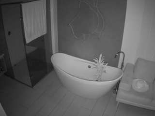 voyeurcam-casa-salsa-bathroom-5 live cam profile