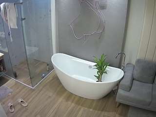 voyeurcam-casa-salsa-bathroom-5