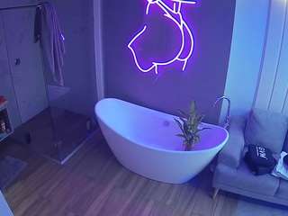 voyeurcam-casa-salsa-bathroom-5
