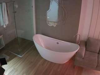 voyeurcam-casa-salsa-bathroom-5
