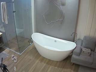 voyeurcam-casa-salsa-bathroom-5