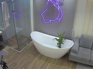 voyeurcam-casa-salsa-bathroom-5