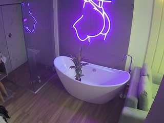 voyeurcam-casa-salsa-bathroom-5
