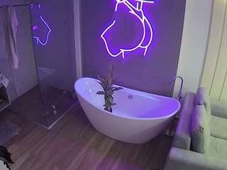 voyeurcam-casa-salsa-bathroom-5