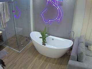 voyeurcam-casa-salsa-bathroom-5