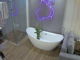 voyeurcam-casa-salsa-bathroom-5