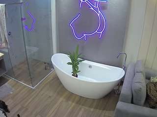voyeurcam-casa-salsa-bathroom-5