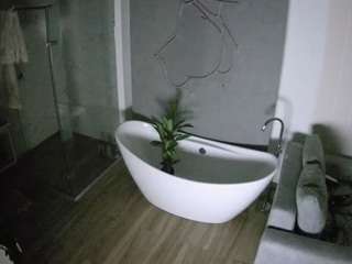 voyeurcam-casa-salsa-bathroom-5