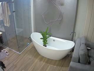 voyeurcam-casa-salsa-bathroom-5