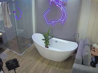 voyeurcam-casa-salsa-bathroom-5
