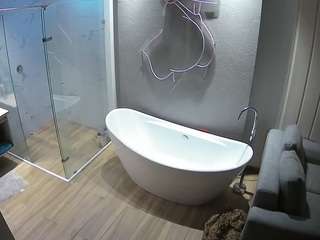 voyeurcam-casa-salsa-bathroom-5