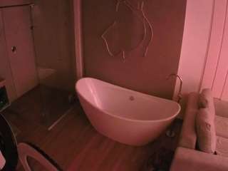 voyeurcam-casa-salsa-bathroom-5