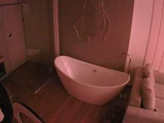 voyeurcam-casa-salsa-bathroom-5