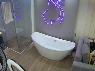 voyeurcam-casa-salsa-bathroom-5