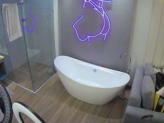 voyeurcam-casa-salsa-bathroom-5